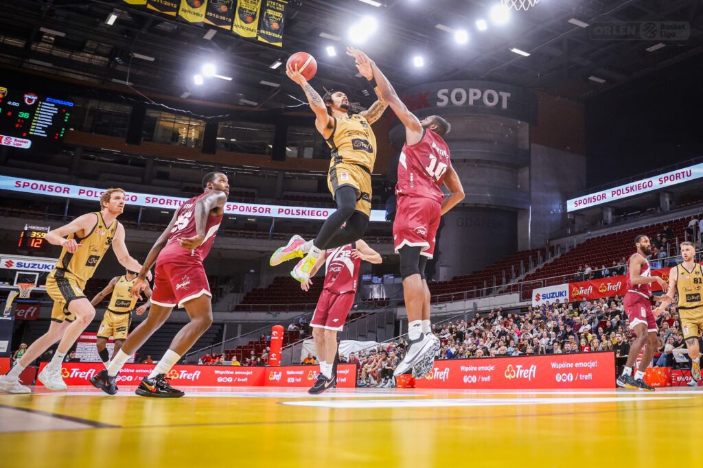 Trefl Sopot Wins Second Straight in ORLEN Basket League